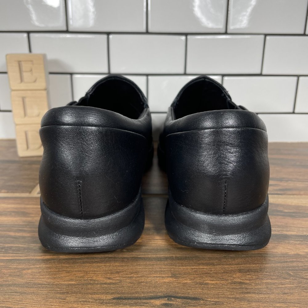 Clarks Un Adorn Loop Women's Size 9 Shoes Black L… - image 4